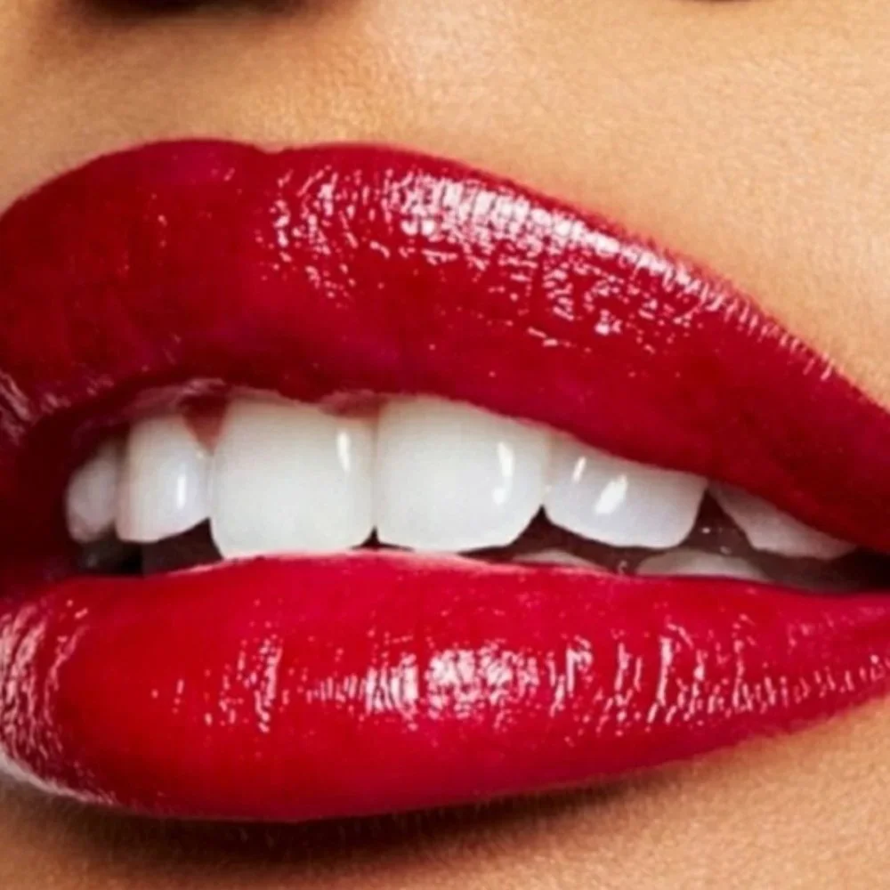 ❤️☃️🆕️ MAC x Aaliyah Hot Like L.E. Lipstick - Picture 7 of 8